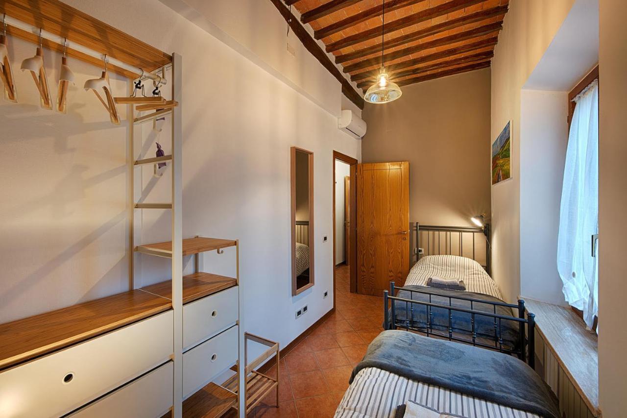 Casazappa - In Centro A Piedi, Parcheggio E Giardino Privato Lägenhet Siena Exteriör bild