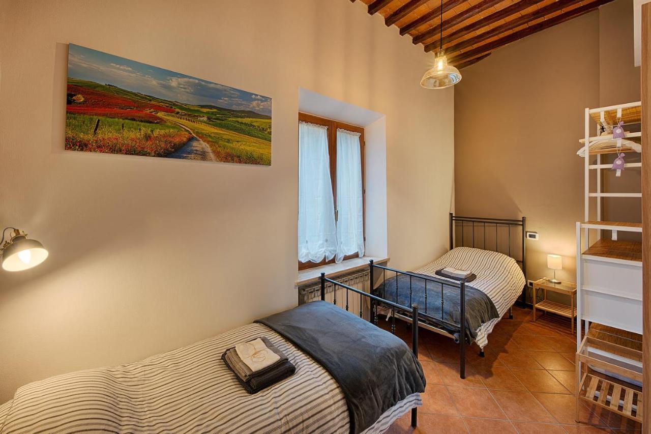 Casazappa - In Centro A Piedi, Parcheggio E Giardino Privato Lägenhet Siena Exteriör bild